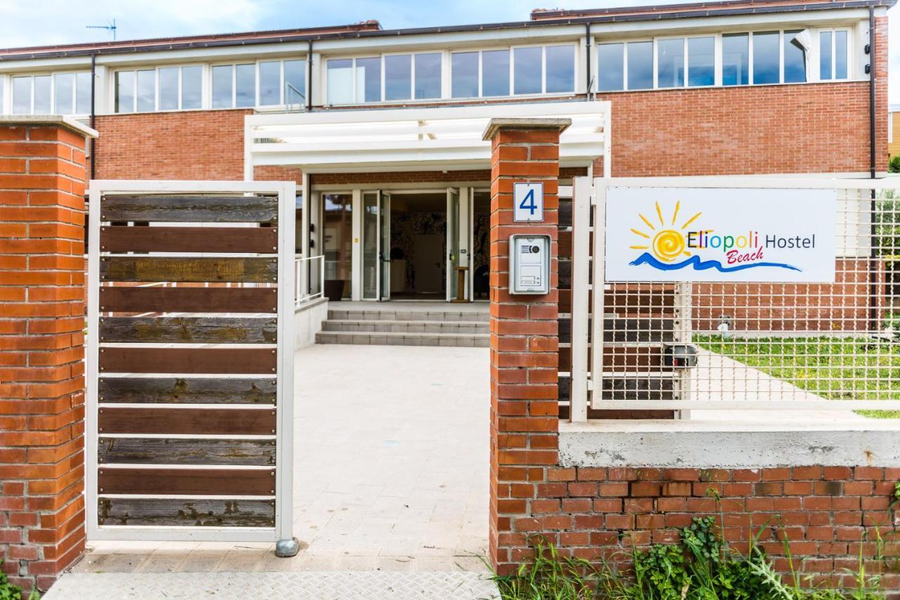 Eliopoli Beach Hostel & Restaurant Tirrenia Exterior foto
